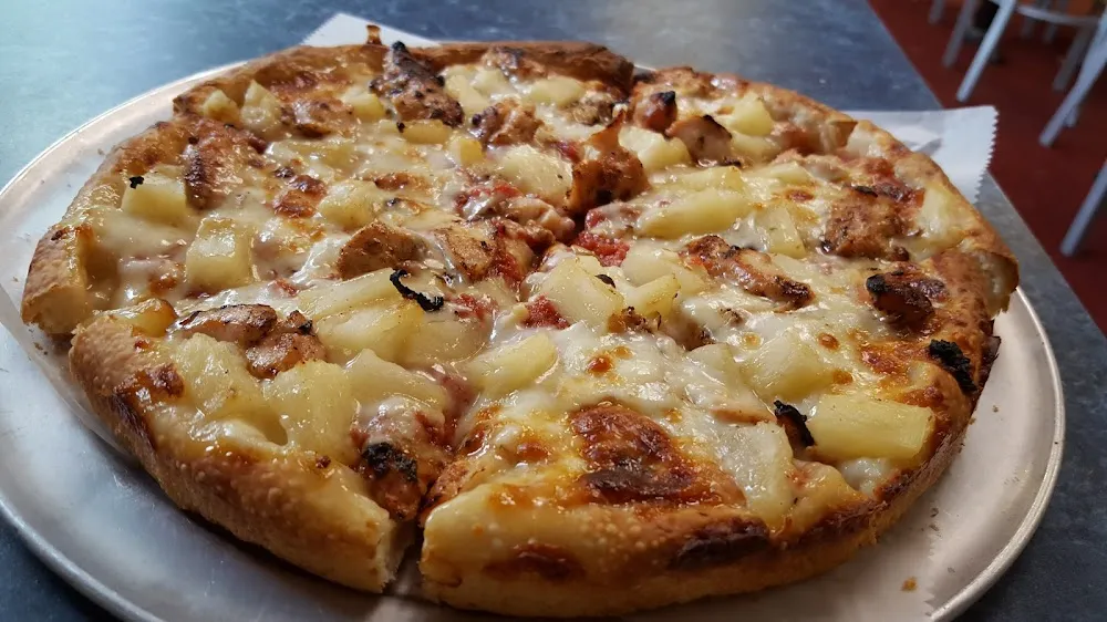 Hawaiian Ham & Pineapple Pizza